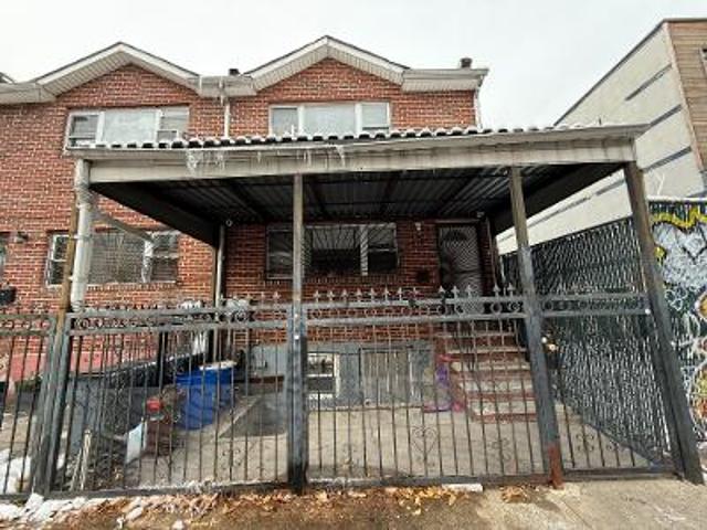 House for sale in Arverne, New York