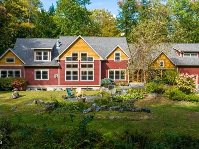 House for sale in Greenfield Center