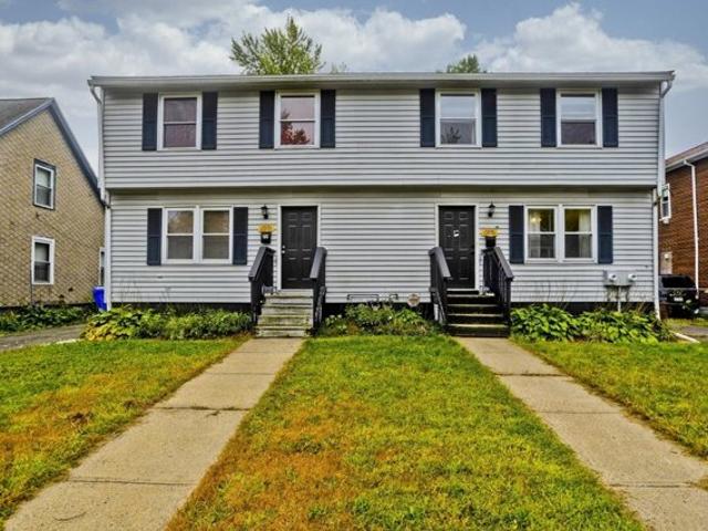 House for sale in Six Corners, Springfield