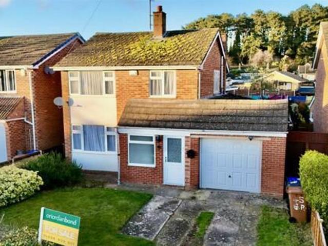 House for sale in Northampton, Northamptonshire