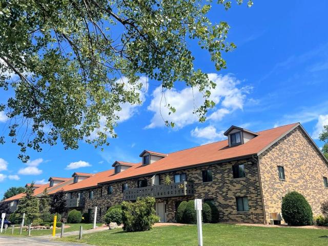 Apartment for rent in Greenfield Park, Wisconsin
