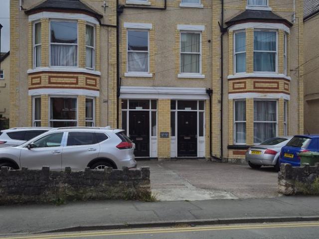 Apartment for rent in Colwyn Bay, Wales
