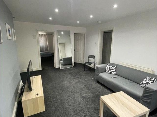 Apartment for rent in Calderstones