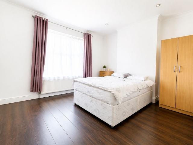 Room for rent in South Tottenham, Greater London