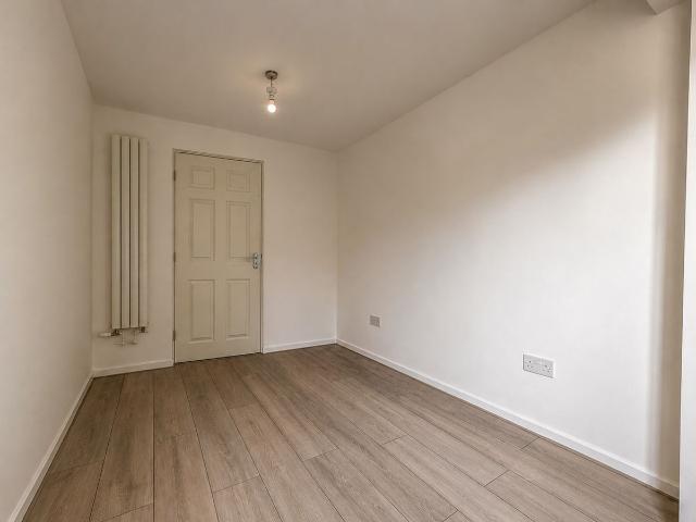 Studio for rent in Epping, Essex