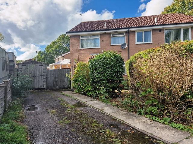 House for rent in Ingol, Preston