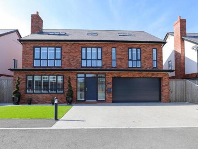 House for sale in Roby Mill, Lancashire