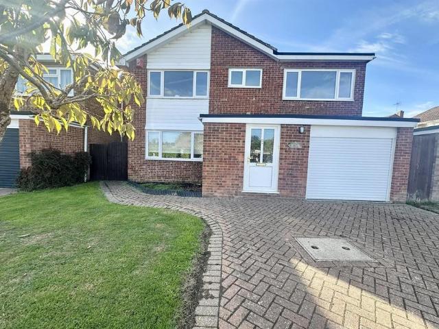 House for rent in Roffey, Horsham