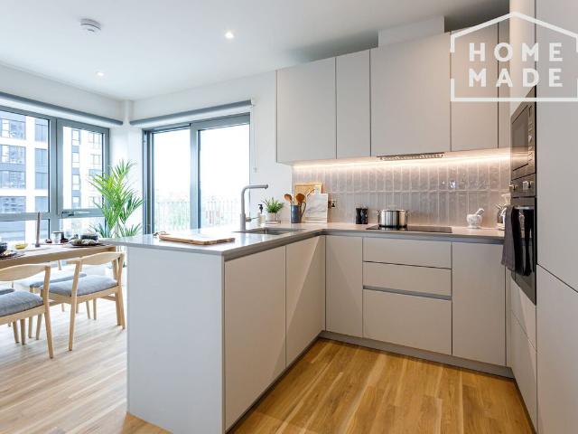 Apartment for rent in London Borough of Ealing, Greater London