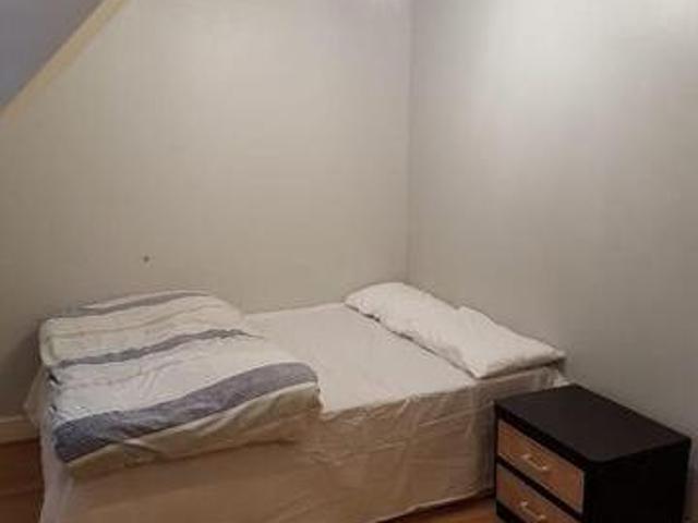House for rent in London Borough of Ealing, Greater London