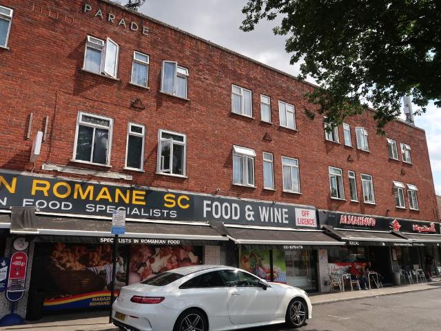 Apartment for rent in London Borough of Ealing, Greenford