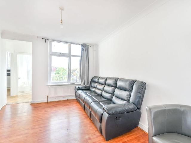 Apartment for rent in London Borough of Ealing, Greater London