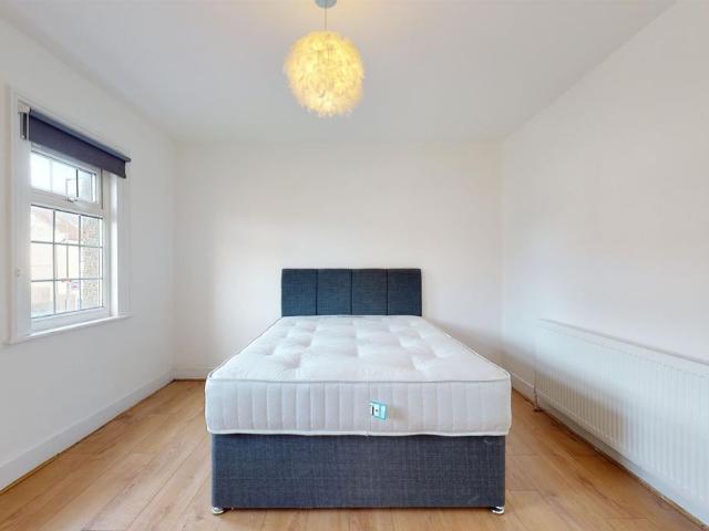 House for rent in London Borough of Harrow, Greater London