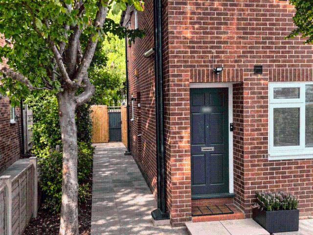House for rent in London Borough of Ealing, Greater London