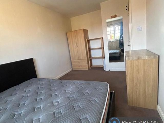 House for rent in Royal Borough of Greenwich, Greater London