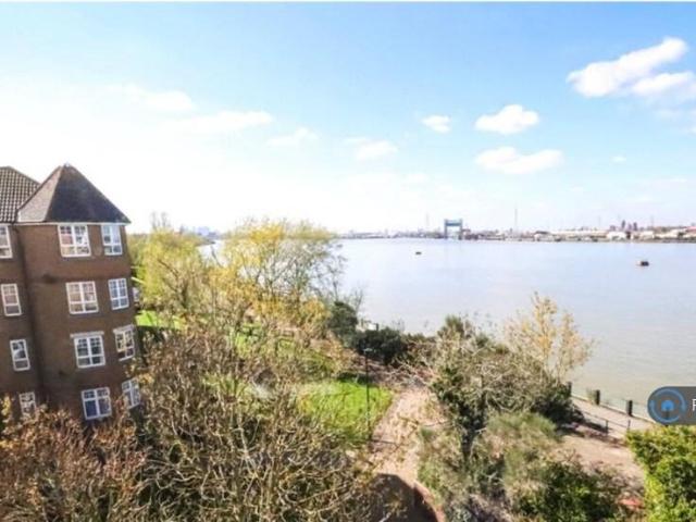Apartment for rent in Thamesmead, Greater London