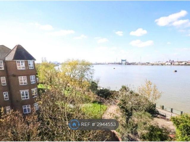 Apartment for rent in Thamesmead, Greater London