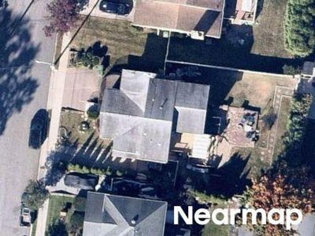 House for sale in Parlin House for sale in Parlin
