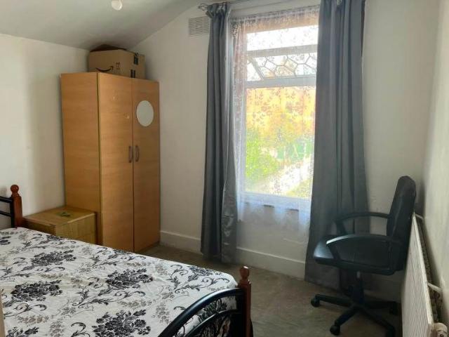 Room for rent in Manor Park, Greater London