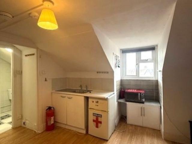 Studio for rent in Wealdstone, Greater London