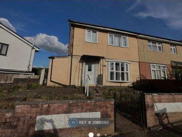 House for rent in Overslade, New Bilton