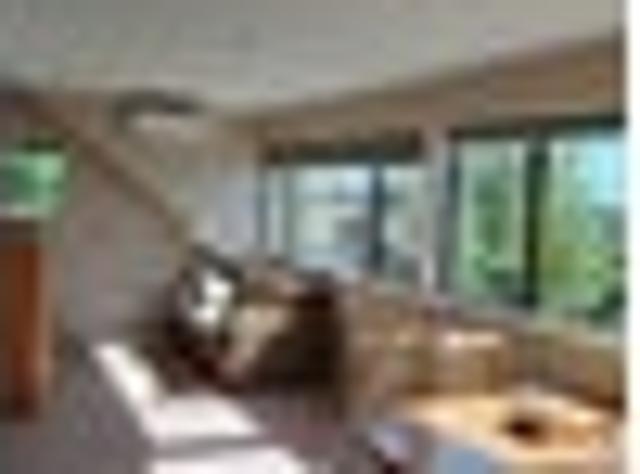 Apartment for rent in Paremoremo, Oroua County
