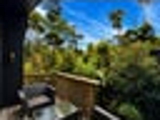 House for rent in Paremoremo