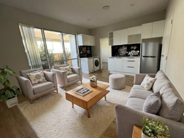 Apartment for rent in Paremoremo, Oroua County