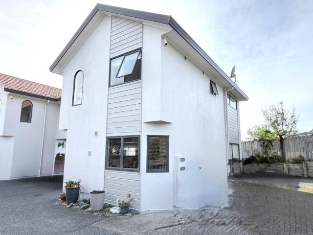 House for rent in Wairau Valley