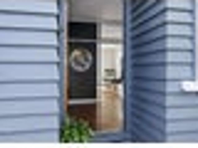 House for rent in Paremoremo, Oroua County