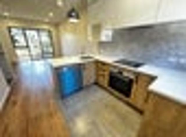 Townhouse for rent in Paremoremo