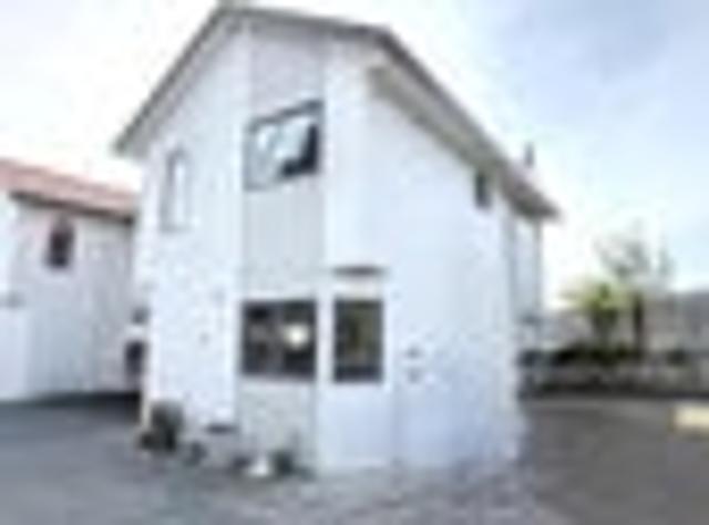 House for rent in Paremoremo