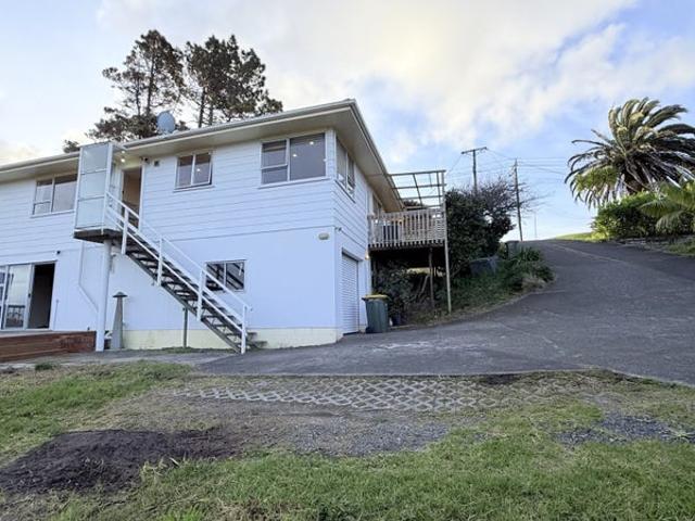 House for rent in Sunnynook, Oroua County