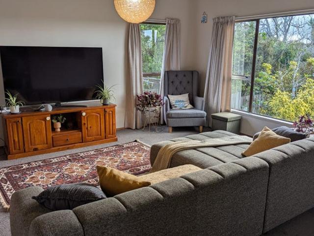 House for rent in Paremoremo, Oroua County