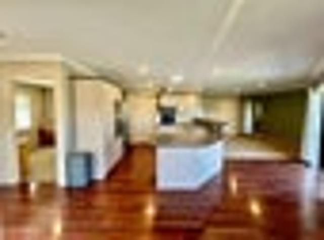 House for rent in Paremoremo