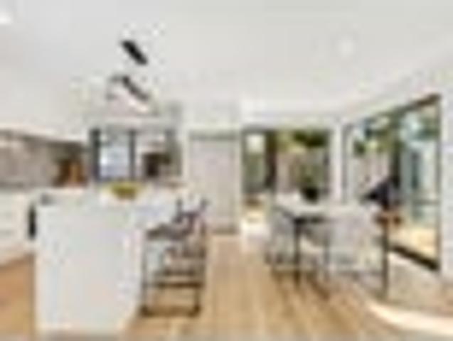 House for rent in Paremoremo