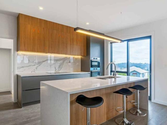 House for rent in Paremoremo