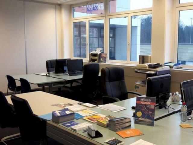 Büro mieten in Dietlikon, Zürich