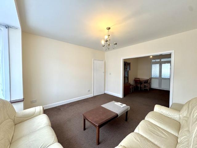House for rent in London Borough of Ealing, Greater London