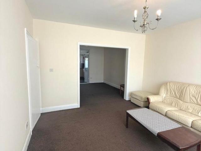 House for rent in London Borough of Ealing, Greater London
