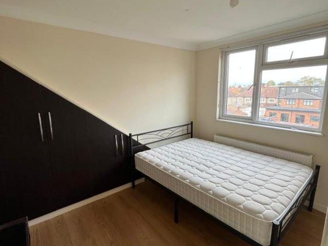 Studio for rent in Southall Green, Greater London