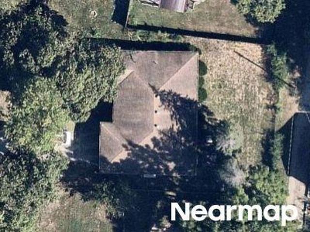 House for sale in Roselawn