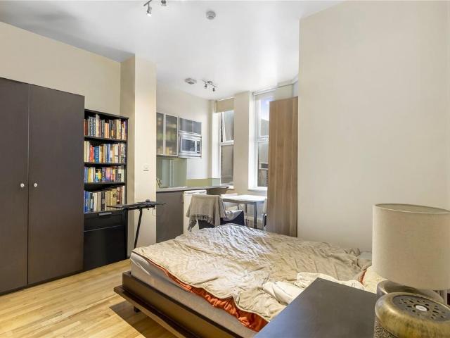 Apartment for rent in Chalk Farm, Greater London