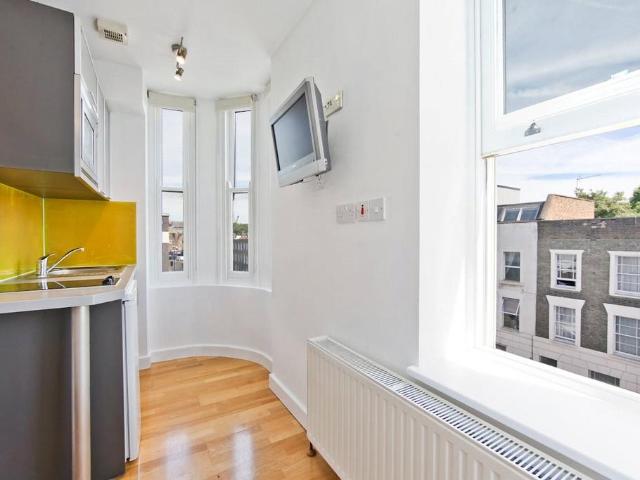 Apartment for rent in Chalk Farm, Greater London
