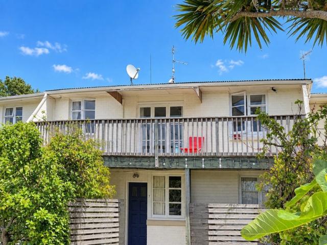Apartment for rent in One Tree Hill, Maungakiekie-Tāmaki