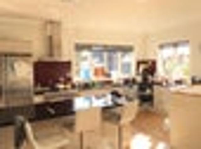 Apartment for rent in Greenlane, Albert-Eden