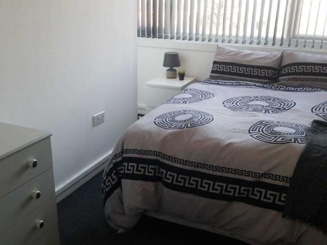 Room for rent in Tipton, West Midlands