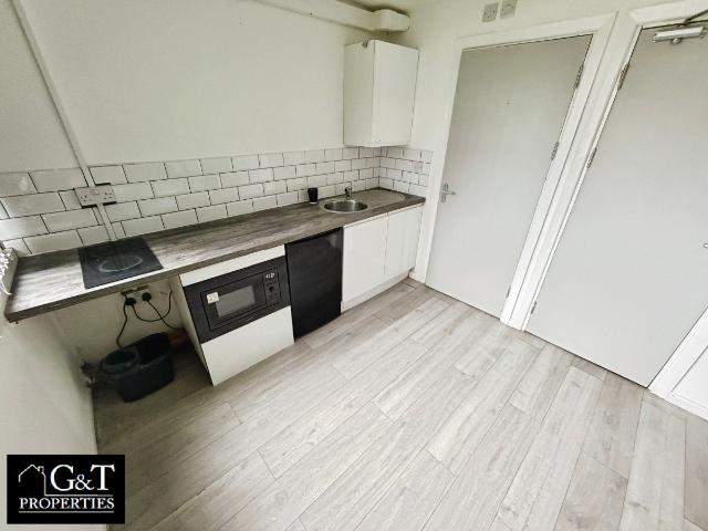 Room for rent in Tipton, West Midlands