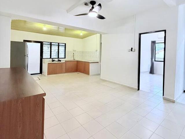 Apartment for sale in Ulu Pandan