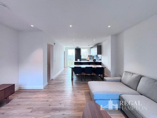 House for rent in London Borough of Ealing, Greater London